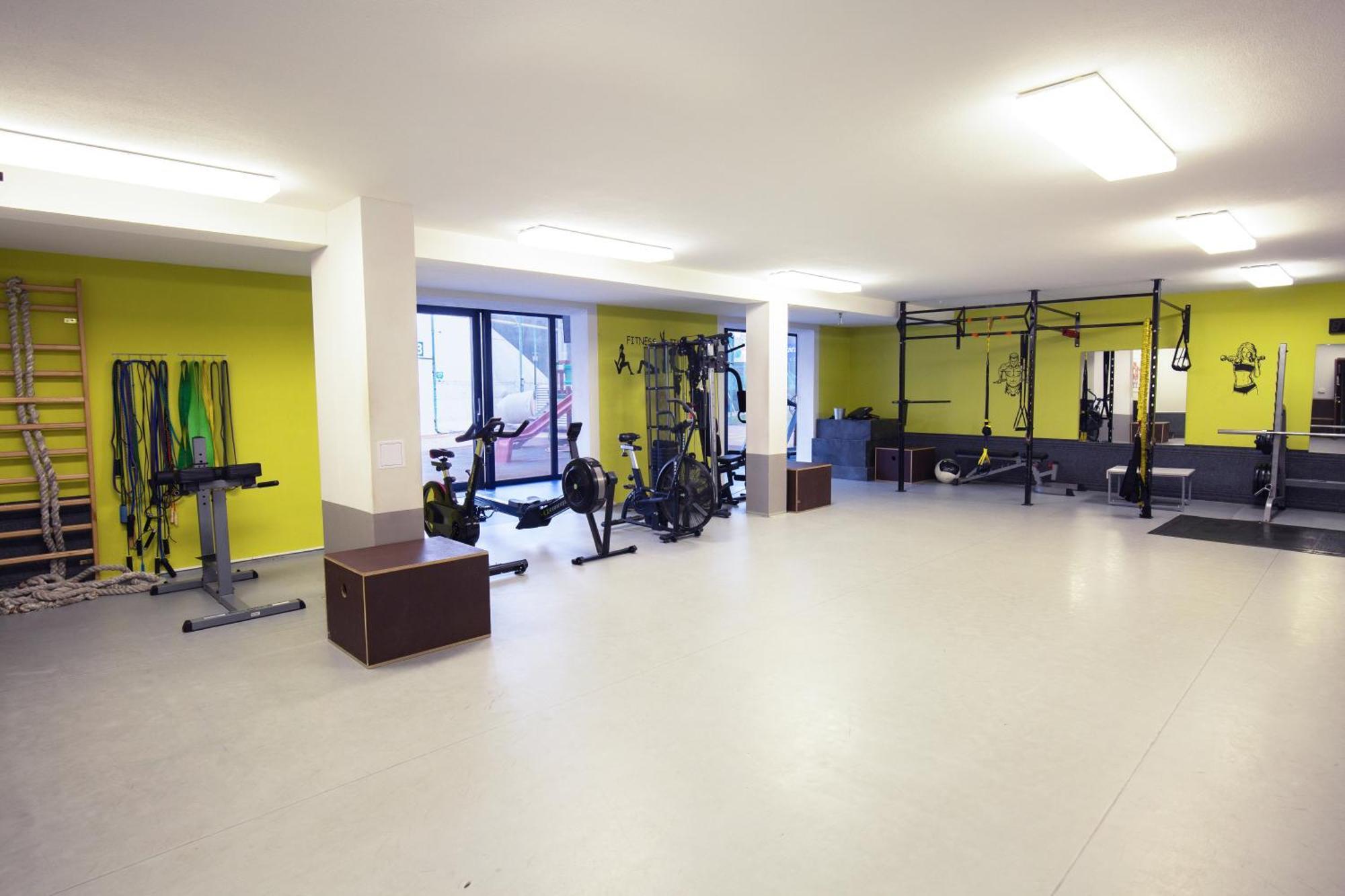 Baseline Sportovy Areal & Penzion Besztercebánya Kültér fotó